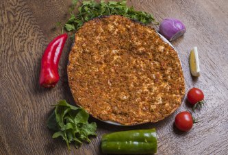 FIRIN MENÜ Antep Usulü Lahmacun  170 g   220-280 kcal Gluten 